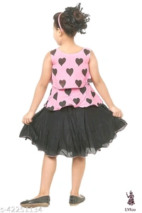 Catalog Name:*Tinkle Fancy Girls Top & Bottom Sets*Top Fabric: RayonBottom Fabric: RayonSleeve Length: Short Sleeves,SleevelessTop Pattern: Self DesignBottom Pattern: Self-DesignMultipack: SingleAdd-Ons: No Add Ons - 13-14 Years