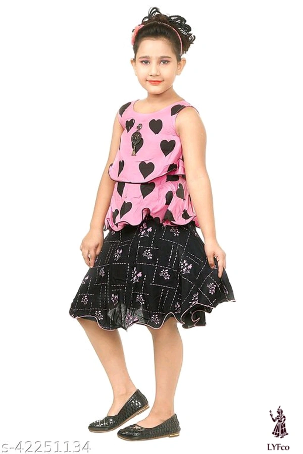 Catalog Name:*Tinkle Fancy Girls Top & Bottom Sets*Top Fabric: RayonBottom Fabric: RayonSleeve Length: Short Sleeves,SleevelessTop Pattern: Self DesignBottom Pattern: Self-DesignMultipack: SingleAdd-Ons: No Add Ons - 13-14 Years