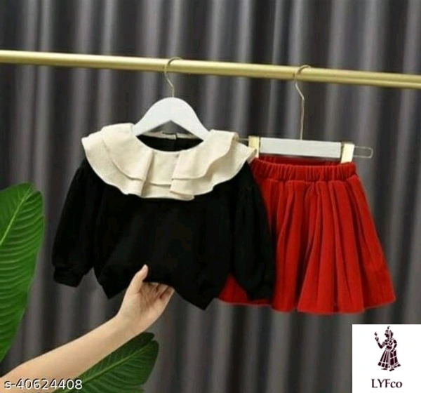 Catalog Name:*Pretty Classy Girls Top & Bottom Sets*Top Fabric: Poly CrepeBottom Fabric: Poly CrepeSleeve Length: Short SleevesTop Pattern: SolidBottom Pattern: SolidMultipack: Single - 6-9 months