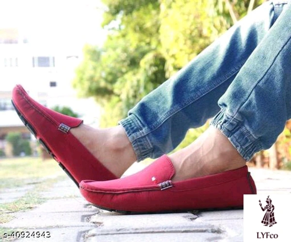 Catalog Name:*Alluring Men Loafers*Material: SuedeSole Material: PvcFastening: Slip OnToe Shape: Round ToeMultipack: 1 - 7
