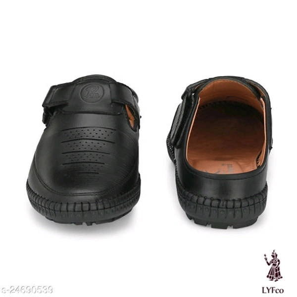 Catalog Name:*Stylish Men Loafers*Material: SyntheticSole Material: PvcFastening: Slip OnToe Shape: Round ToeMultipack: 1 - 6