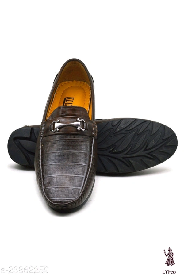 Catalog Name:*Elite Men Loafers*Material: SyntheticSole Material: PvcFastening: Slip OnToe Shape: Round ToeMultipack: 1 - 7