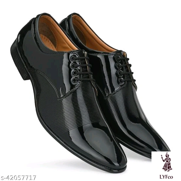 Catalog Name:*Modern Graceful Men Formal Shoes*Material: Syntethic LeatherSole Material: PUFastening & Back Detail: Lace-UpPattern: SolidMultipack: 1 - 8