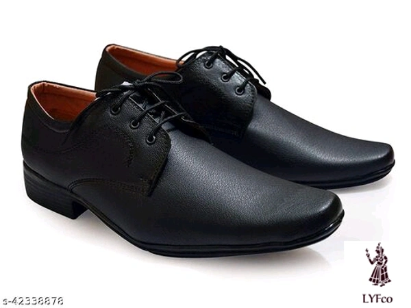 Catalog Name:*Unique Trendy Men Formal Shoes*Material: Syntethic LeatherFastening & Back Detail: Variable (Product Dependent)Pattern: SolidMultipack: 1 - 10