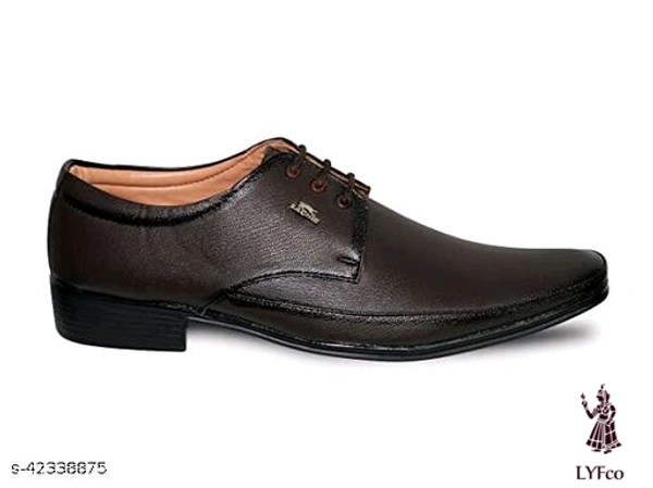 Catalog Name:*Unique Trendy Men Formal Shoes*Material: Syntethic LeatherFastening & Back Detail: Variable (Product Dependent)Pattern: SolidMultipack: 1 - 6