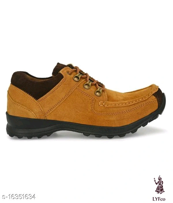 Catalog Name:*Modern Trendy Men Formal Shoes*Material: Syntethic LeatherSole Material: RubberFastening & Back Detail: Lace-UpPattern: SolidMultipack: 1 - 6