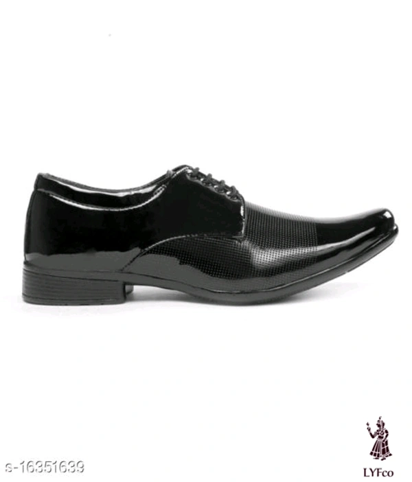 Catalog Name:*Modern Trendy Men Formal Shoes*Material: Syntethic LeatherSole Material: RubberFastening & Back Detail: Lace-UpPattern: SolidMultipack: 1 - 6