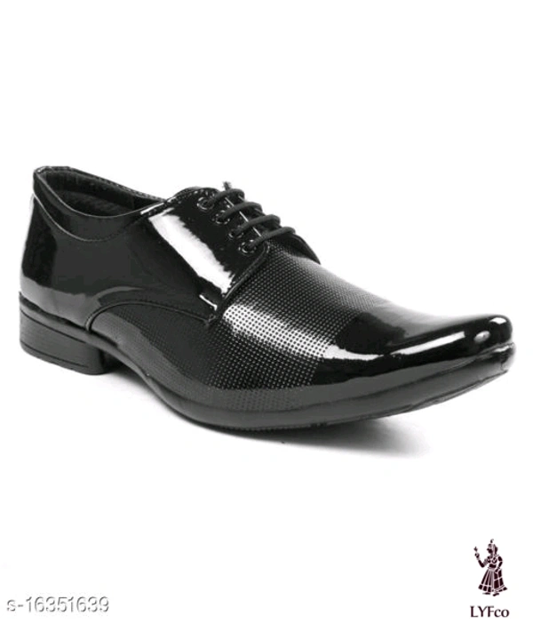 Catalog Name:*Modern Trendy Men Formal Shoes*Material: Syntethic LeatherSole Material: RubberFastening & Back Detail: Lace-UpPattern: SolidMultipack: 1 - 7