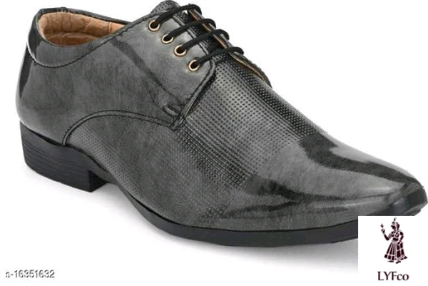 Catalog Name:*Modern Trendy Men Formal Shoes*Material: Syntethic LeatherSole Material: RubberFastening & Back Detail: Lace-UpPattern: SolidMultipack: 1 - 8