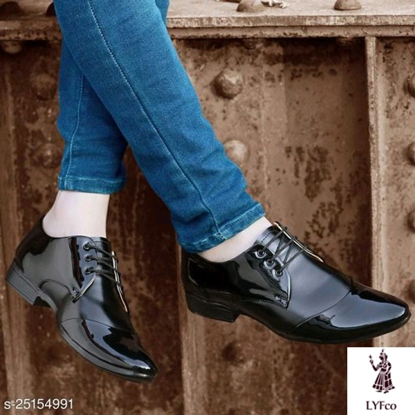 Catalog Name:*Latest Attractive Men Formal Shoes*Material: Syntethic Leather / Patent LeatherSole Material: RubberFastening & Back Detail: Lace-Up - 8