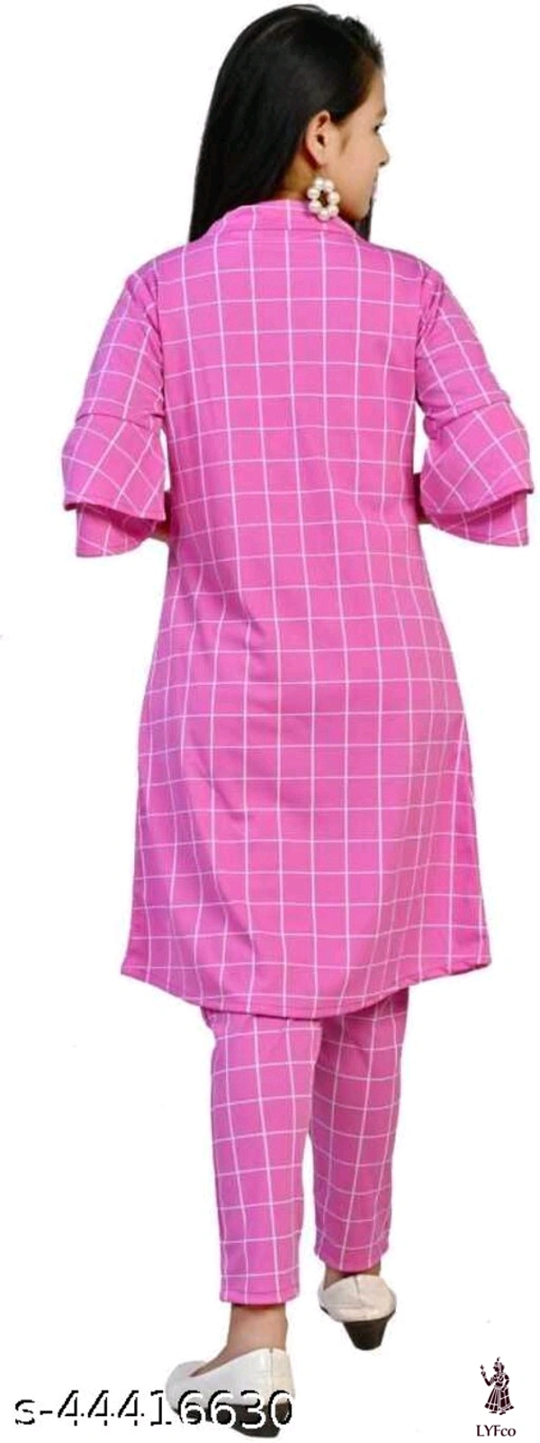 Catalog Name:*Cutiepie Stylish Girls Clothing Set*Sleeve Length: Three-Quarter SleevesTop Pattern: CheckedBottom Pattern: AppliqueMultipack: SingleAdd-Ons: Waistcoat - 9-10 Years