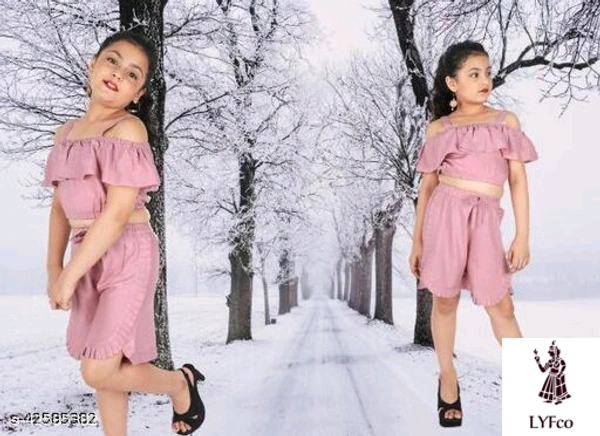 Catalog Name:*Designer Kids Clothing set*Sleeve Length: Short SleevesTop Pattern: AppliqueBottom Pattern: AppliqueAdd-Ons: No Add Ons - 8-9