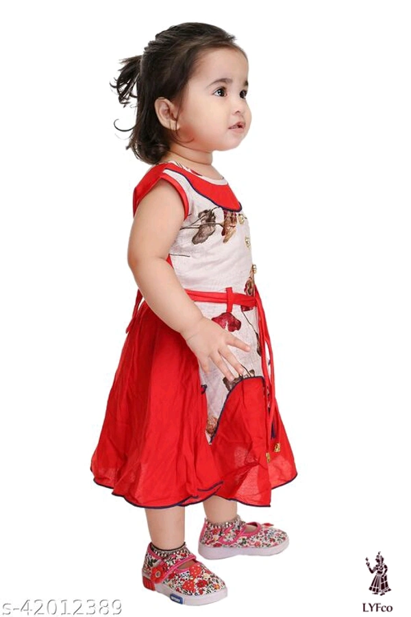 Catalog Name:*Modern Classy Girls Frocks & Dresses*Fabric: CrepeSleeve Length: SleevelessPattern: PrintedMultipack: Single - 1-2 Years