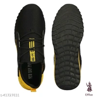 Catalog Name:*Aadab Fashionable Men Sports Shoes*Material: MeshSole Material: RubberFastening & Back Detail: Lace-UpPattern: PrintedMultipack: 1 - 8