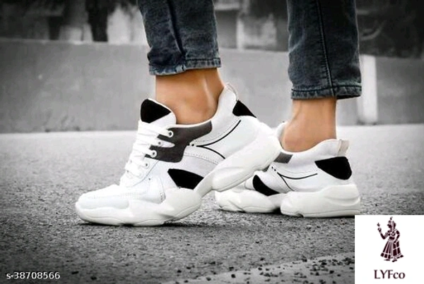Catalog Name:*Modern Attractive Men Sports Shoes*Material: MeshSole Material: RubberFastening & Back Detail: Lace-UpPattern: SolidMultipack: 1 - 7