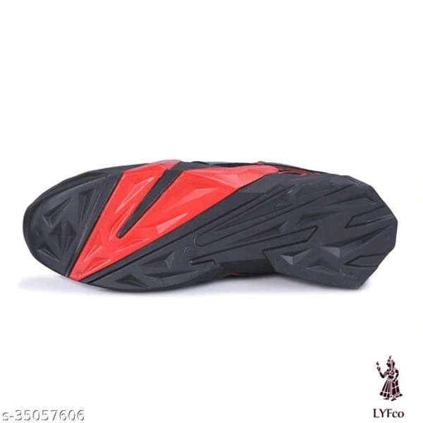 Catalog Name:*Unique Fabulous Men Sports Shoes*Material: SyntheticSole Material: PUFastening & Back Detail: Lace-UpPattern: SolidMultipack: 1 - 8