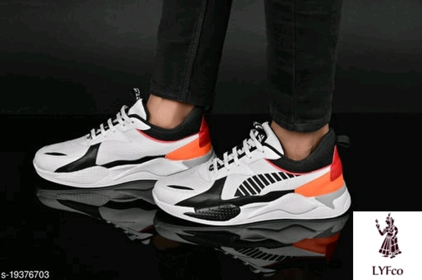 Catalog Name:*Unique Fashionable Men Sports Shoes*Material: MeshFastening & Back Detail: Lace-UpPattern: ColorblockedMultipack: 1 - 6