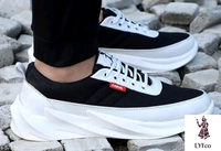 Catalog Name:*Latest Fabulous Men Sports Shoes*Material: MeshSole Material: Air MixPattern: SolidMultipack: 1 - 10
