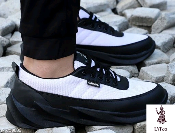 Catalog Name:*Latest Fabulous Men Sports Shoes*Material: MeshSole Material: Air MixPattern: SolidMultipack: 1 - 6