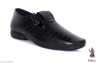 Catalog Name:*Relaxed Attractive Men Sandals*Material: Syntethic LeatherSole Material: PVCFastening & Back Detail: VelcroPattern: SolidMultipack: 1 - 9