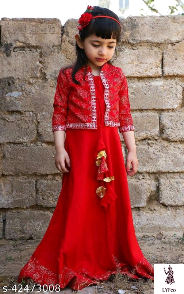 Catalog Name:*Tinkle Comfy Girls Kurtis & Kurtas*Fabric: RayonSleeve Length: Product DependentPattern: Product DependentMultipack: 1 - 3-4 Years