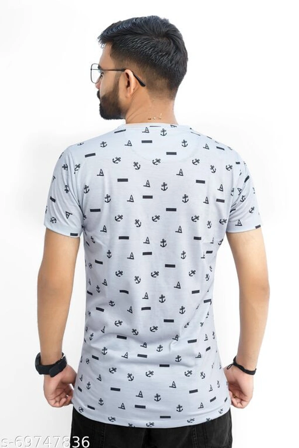 T Shirt  - M