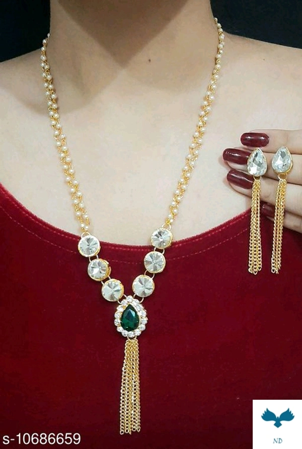 stylish necklace set