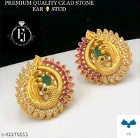 EXCLUSIVE EARRING
