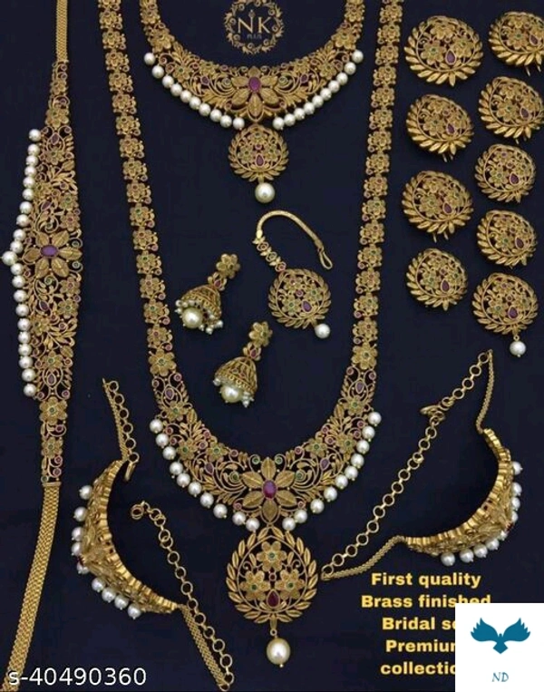 Shimmering Chic Jewellery Sets