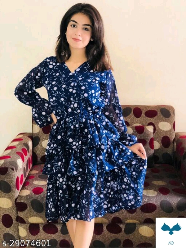 Pretty Elegant Women Dresses - S