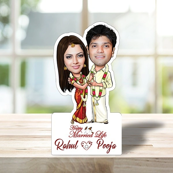 ACC12 - Couple with Garland - Caricature Cartoon Frames