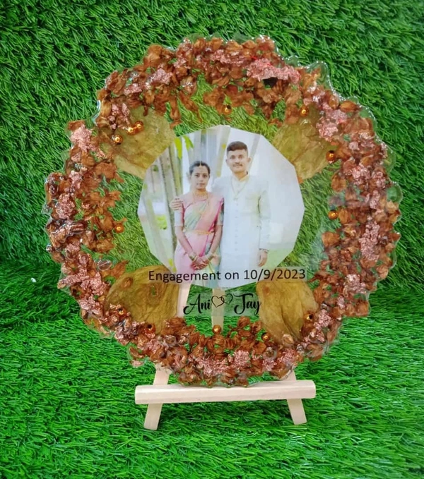 8" Inch Round Agate Resin Frame - Garland Preservation