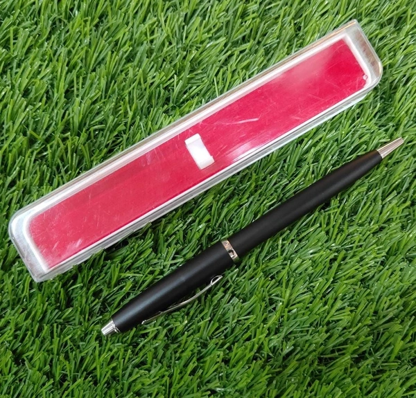 Black & Silver Pen 01