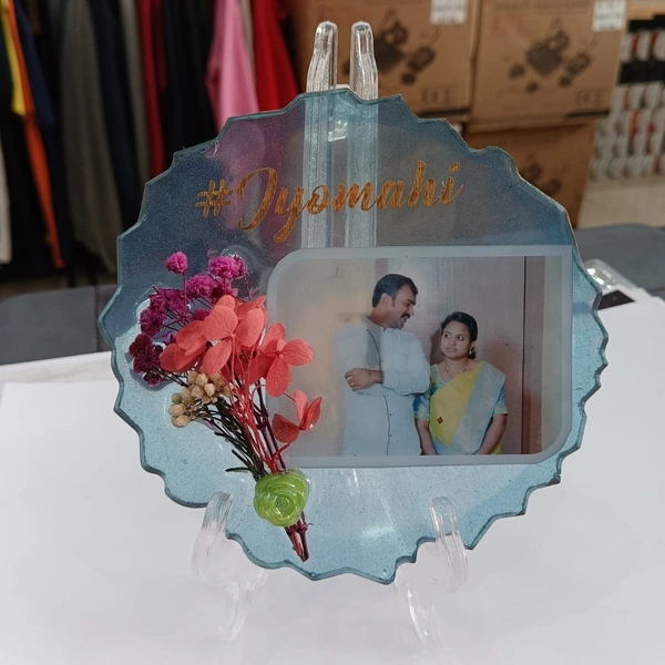 5" Inch Round Agate Mini Resin Frame - For Couple