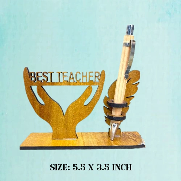 Best Teacher with Hands Lifting - Pen Stand