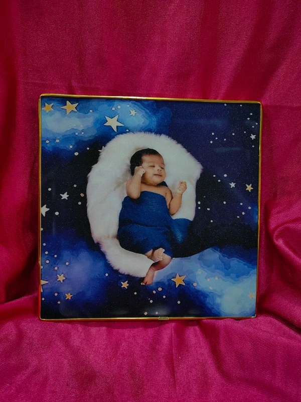 10x10" Inch Square - Golden Beeding Photo Frame