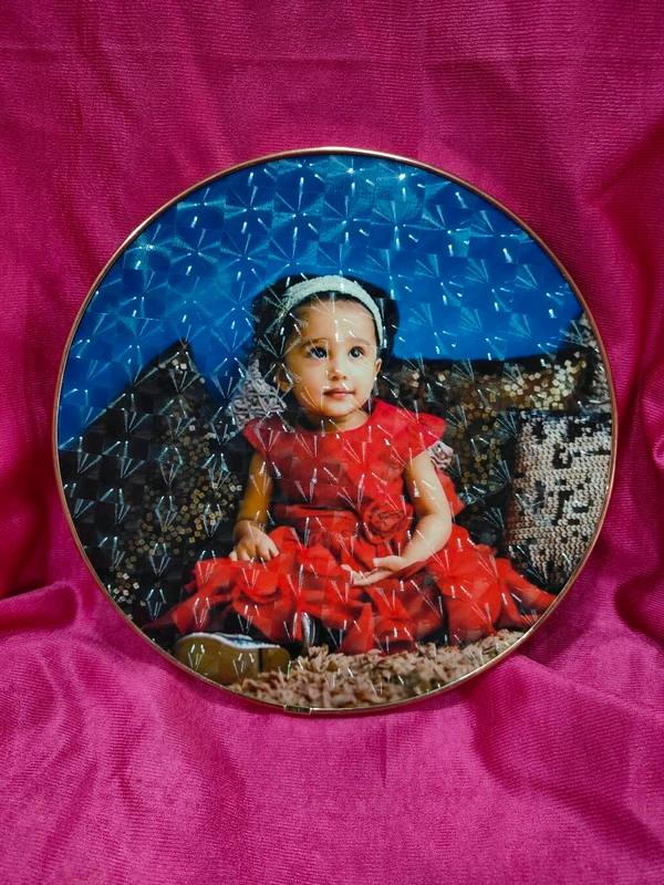 10x10" Inch Round - Golden Beeding Photo Frame