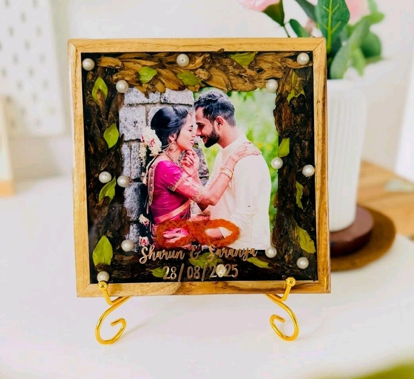 Varmala and Thali Preserved in12inch Wooden Frame With 10mm Depth Design 4