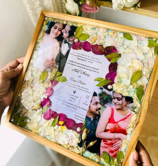 12 Inches Wooden Frame flowers Preservation With Wedding Card