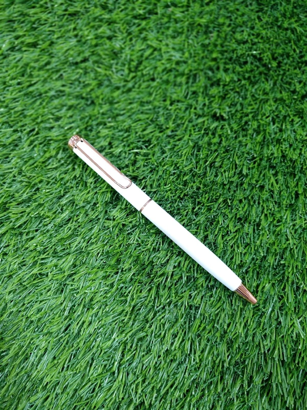 White with Rose Gold Rim Pen