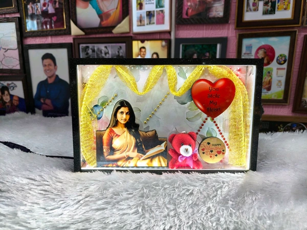 Girl with Golden Zari - Cutout Miniature LED BOX MAZ06 - A4 size