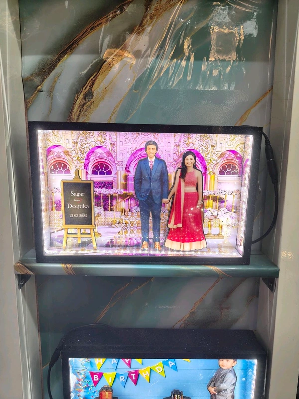 Couple with Palace Background Theme - Cutout Miniature LED BOX MAZ02 - A4 size