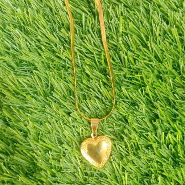 Heart Pendant - Gold