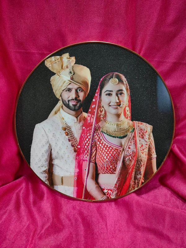 12x12" Inch Round - Golden Beeding Photo Frame