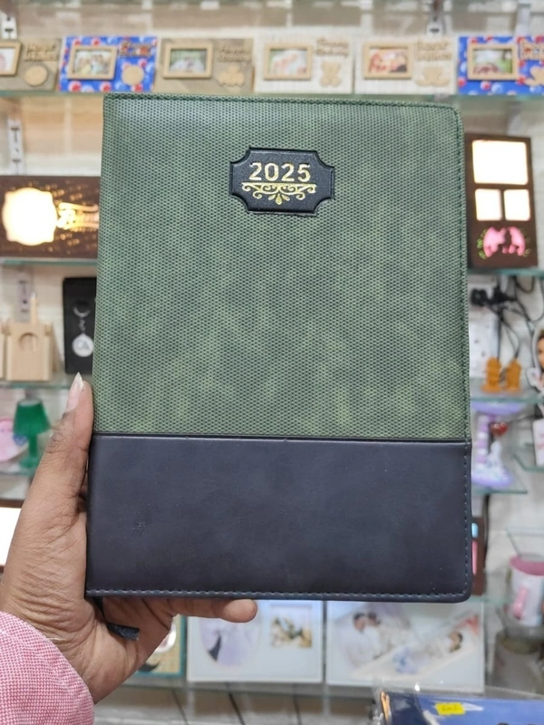 2025 Personalized Diary - MAZ01