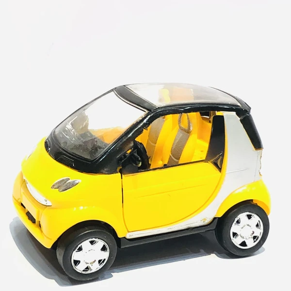 Battery operated nano car