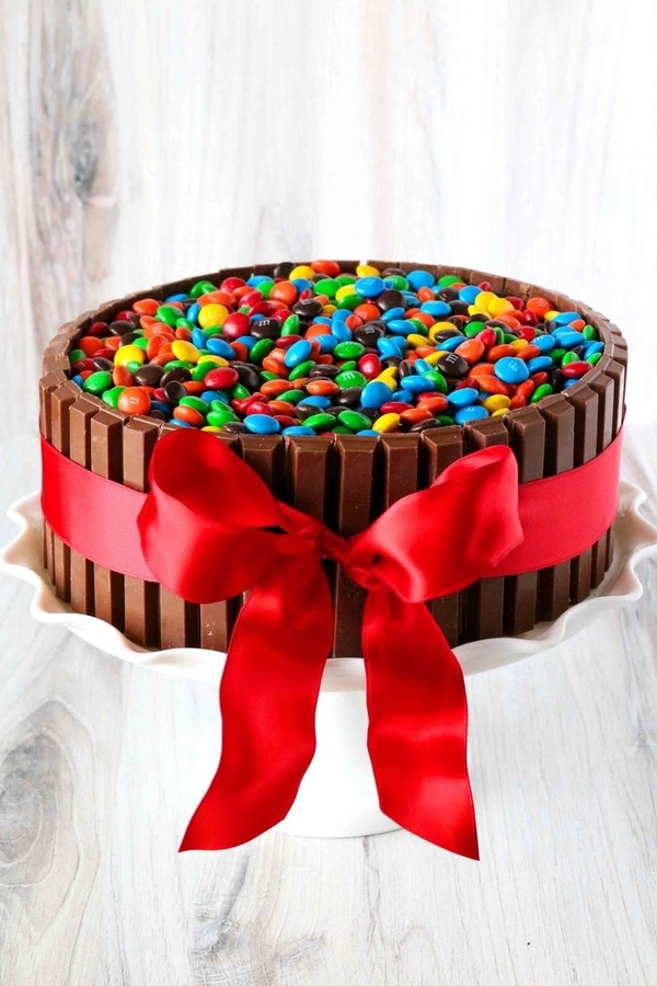 Kit Kat Cake - Brown, Large