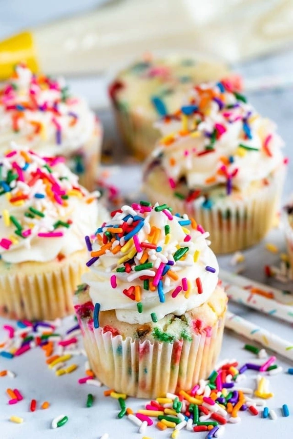 Mixed Flavour Cup Cake - Mixed, 10 pieces