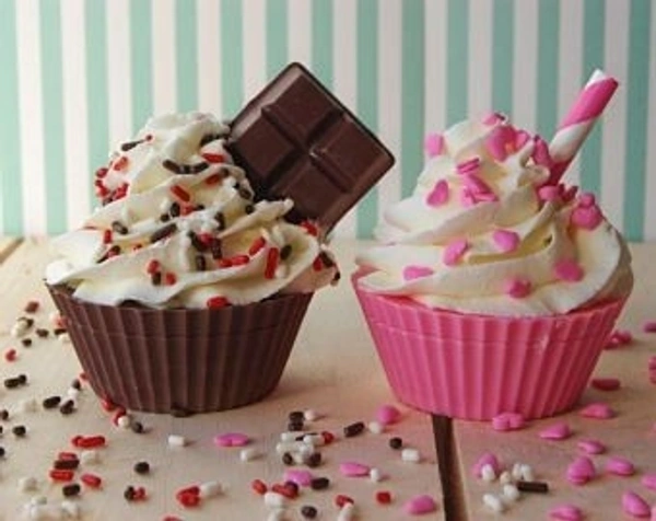 Chocolate And Strawberry Cup Cake - Multiple Color, 10 peices