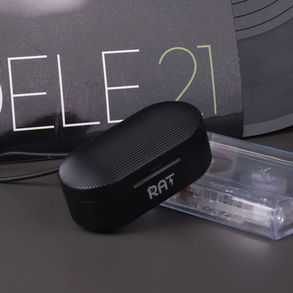 RAT Earbuds With Premium Look - White